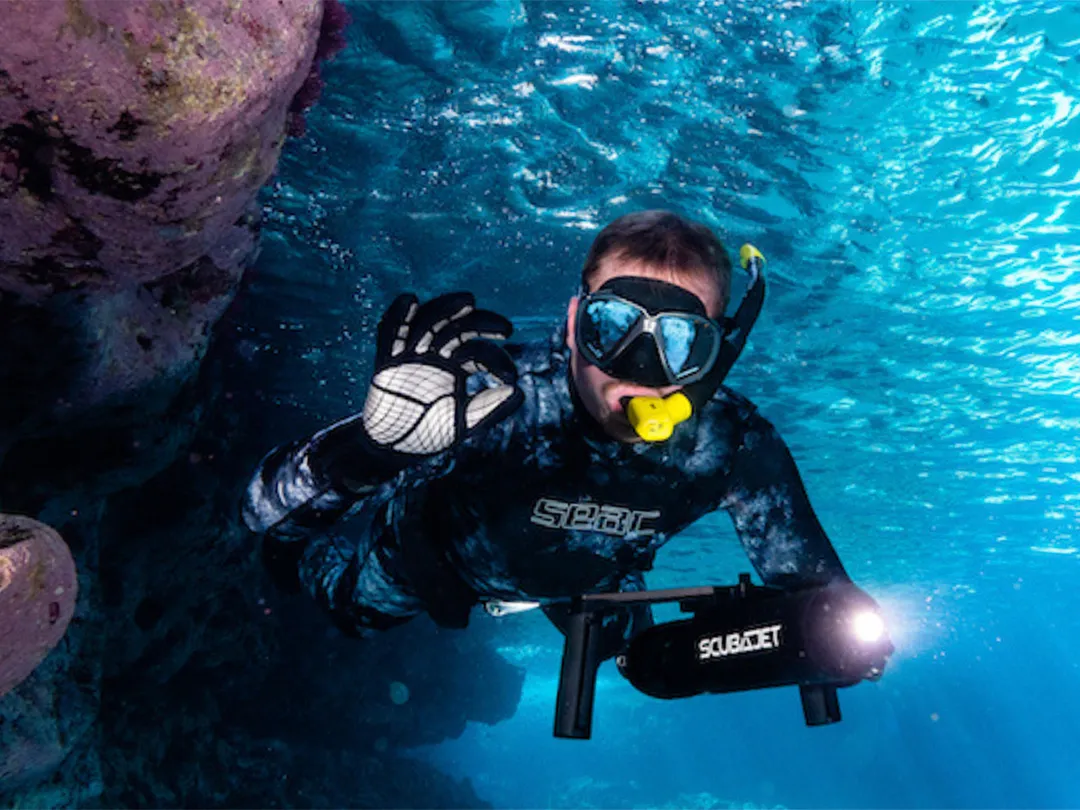 SCUBAJET Portable_Diving with Beam